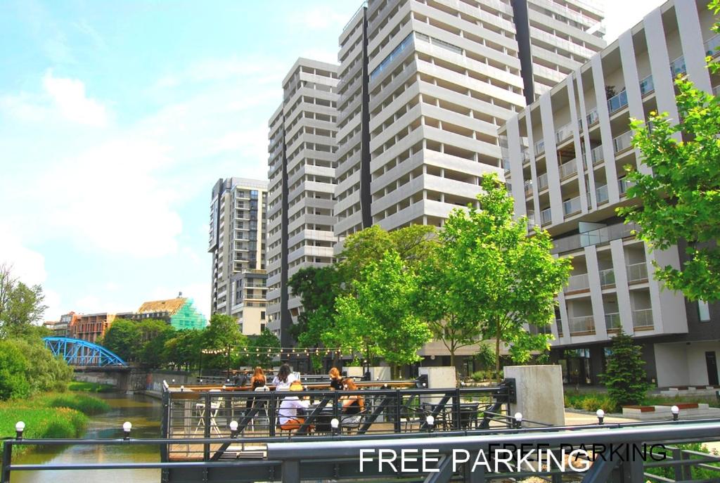 TWO TOWERS Old Town Apartments-City center-by the river-observation terrance on the roof-free parking